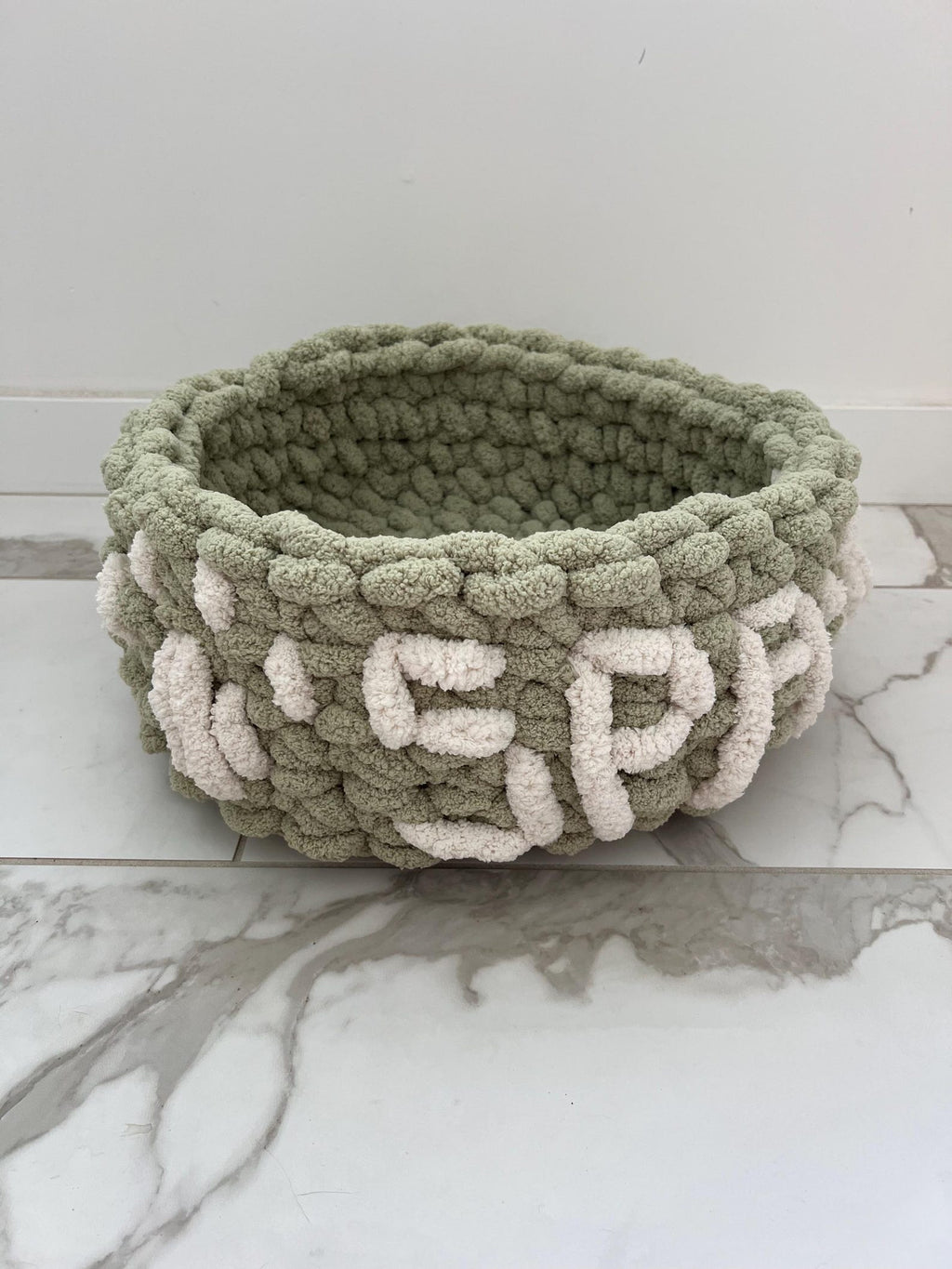 Honest Pets® "Paw Spa" Gehäkeltes Katzennest aus Chenille