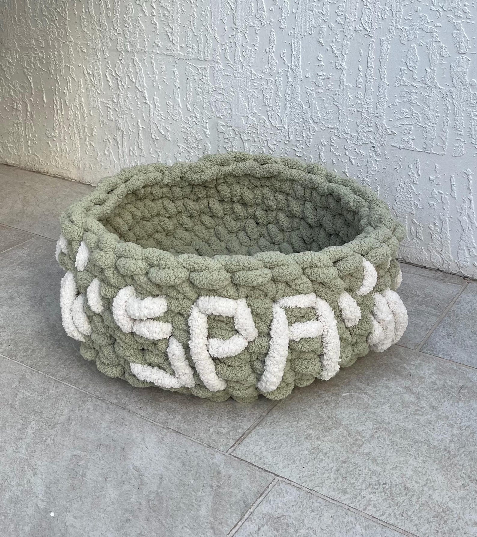 Honest Pets® "Paw Spa" Gehäkeltes Katzennest aus Chenille